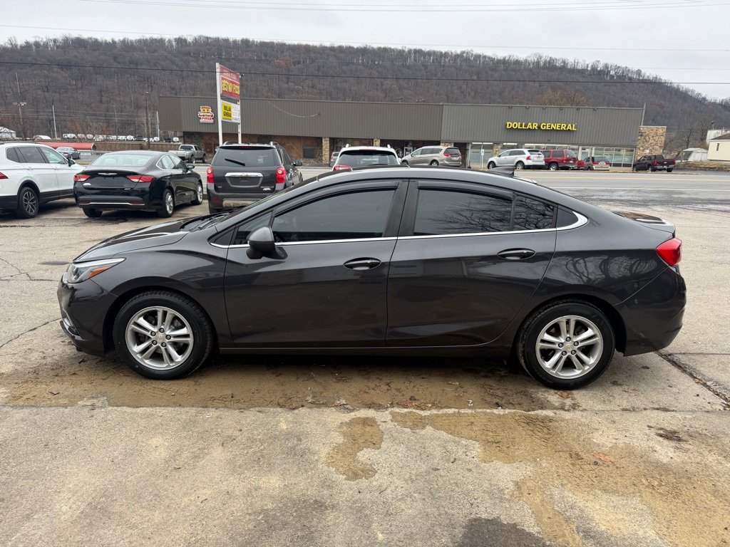 Used 2016 Chevrolet Cruze LT w/ Sun And Sound Package image 4