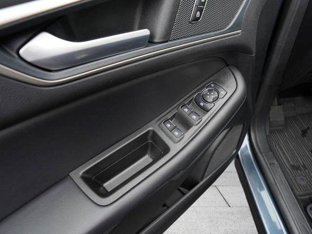 Certified 2024 Ford Edge SEL w/ Convenience Package AWD/4WD image 18