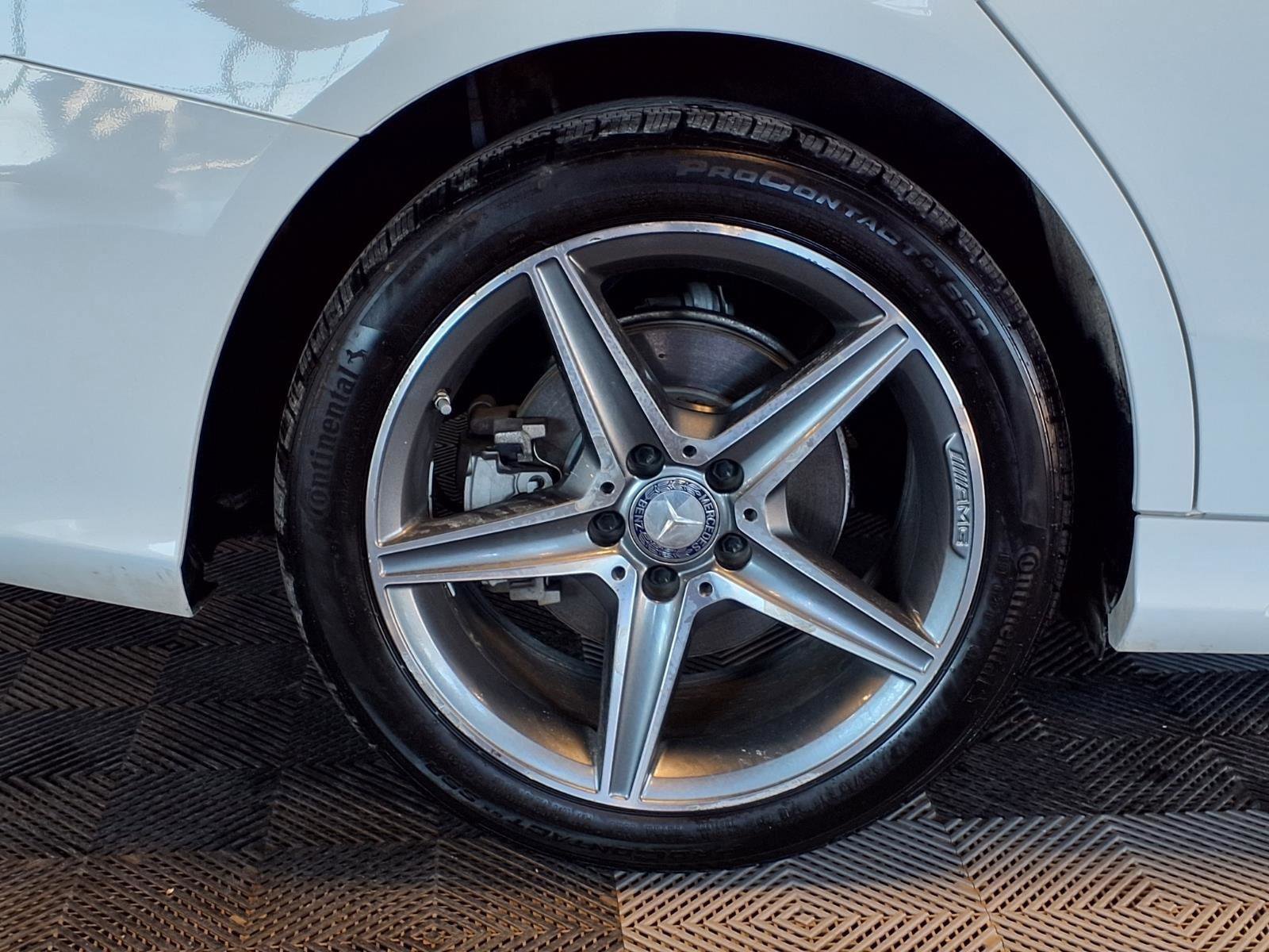 Used 2015 Mercedes-Benz C 300 4MATIC Sedan image 6
