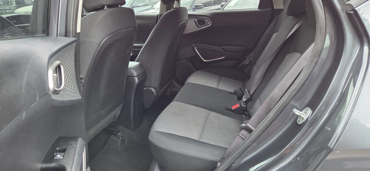 Used 2021 Kia Soul LX image 12