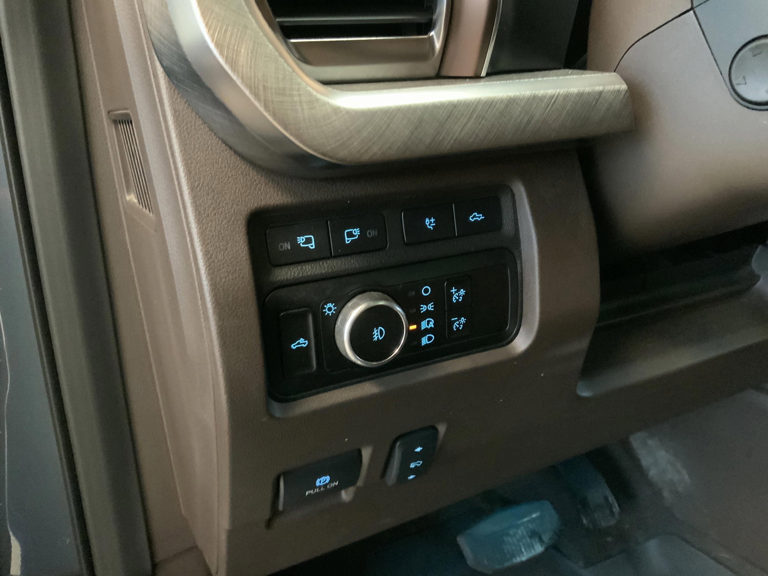 Used 2023 Ford F350 King Ranch w/ Chrome Package image 20