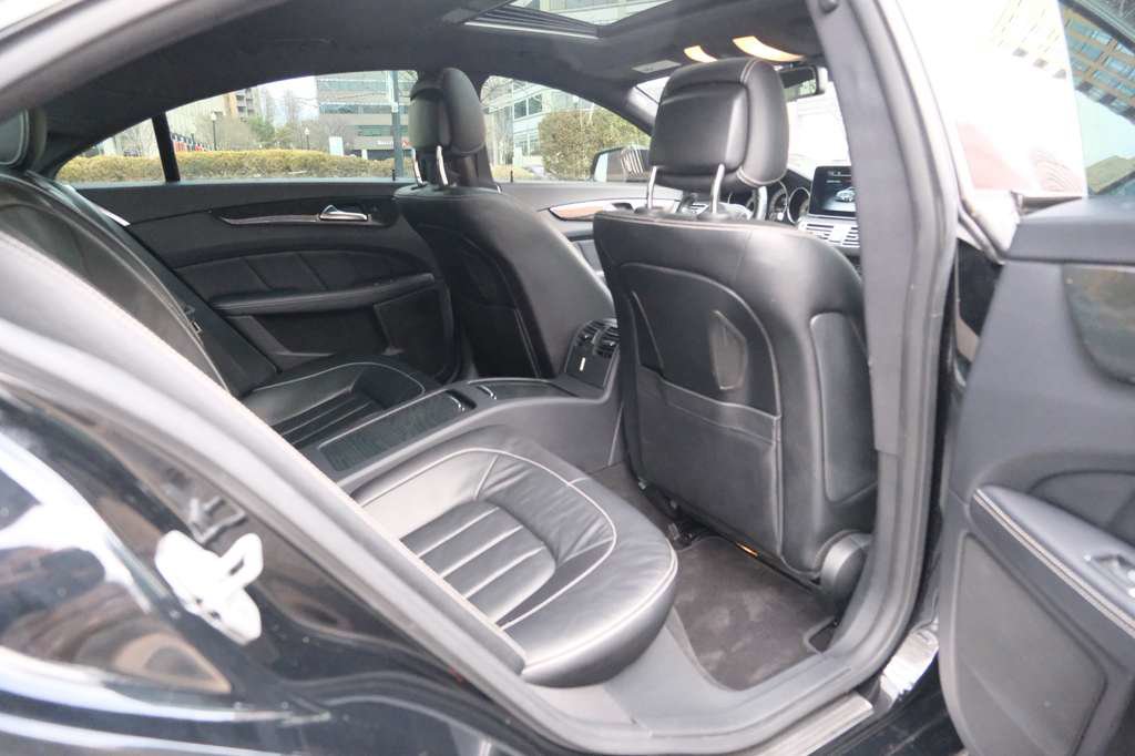 Used 2018 Mercedes-Benz CLS 550 4MATIC image 24