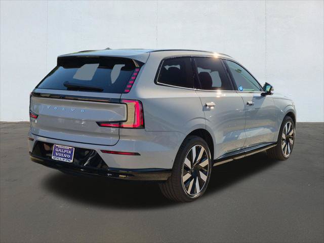 New 2026 Volvo EX90 Ultra AWD/4WD image 2