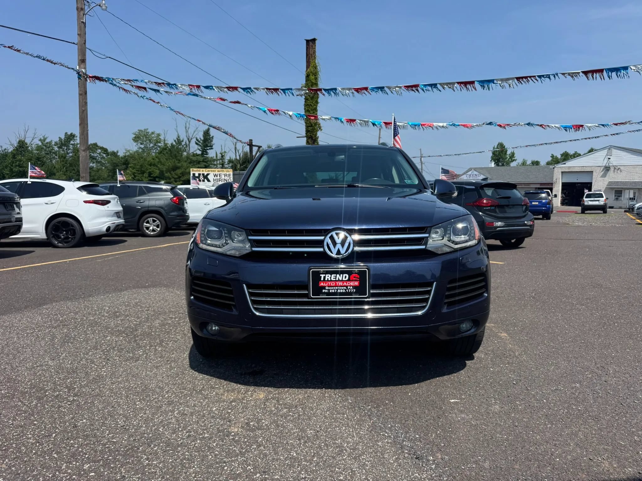 Used 2014 Volkswagen Touareg Sport AWD/4WD image 2