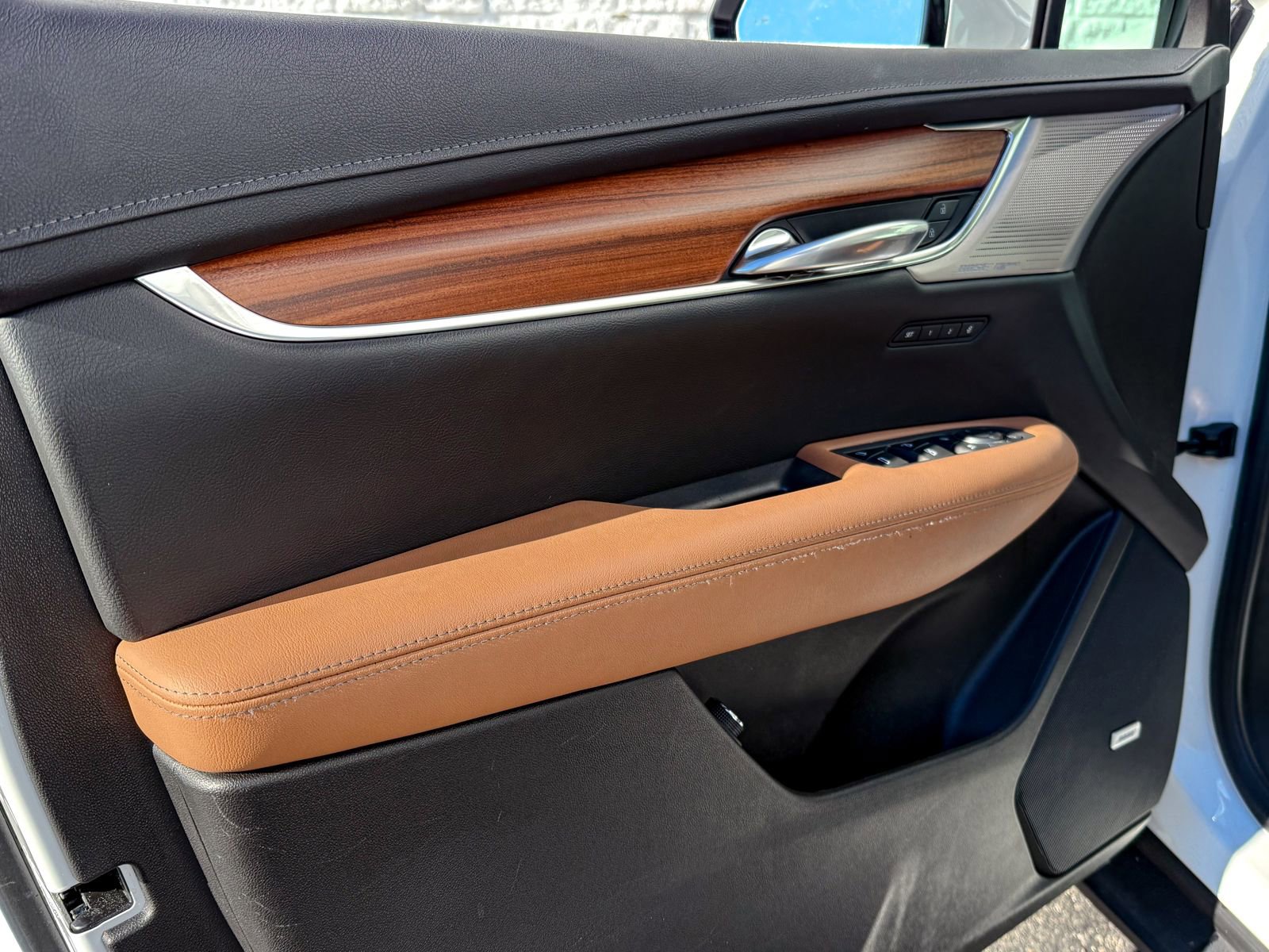 Used 2022 Cadillac XT5 Premium Luxury image 14