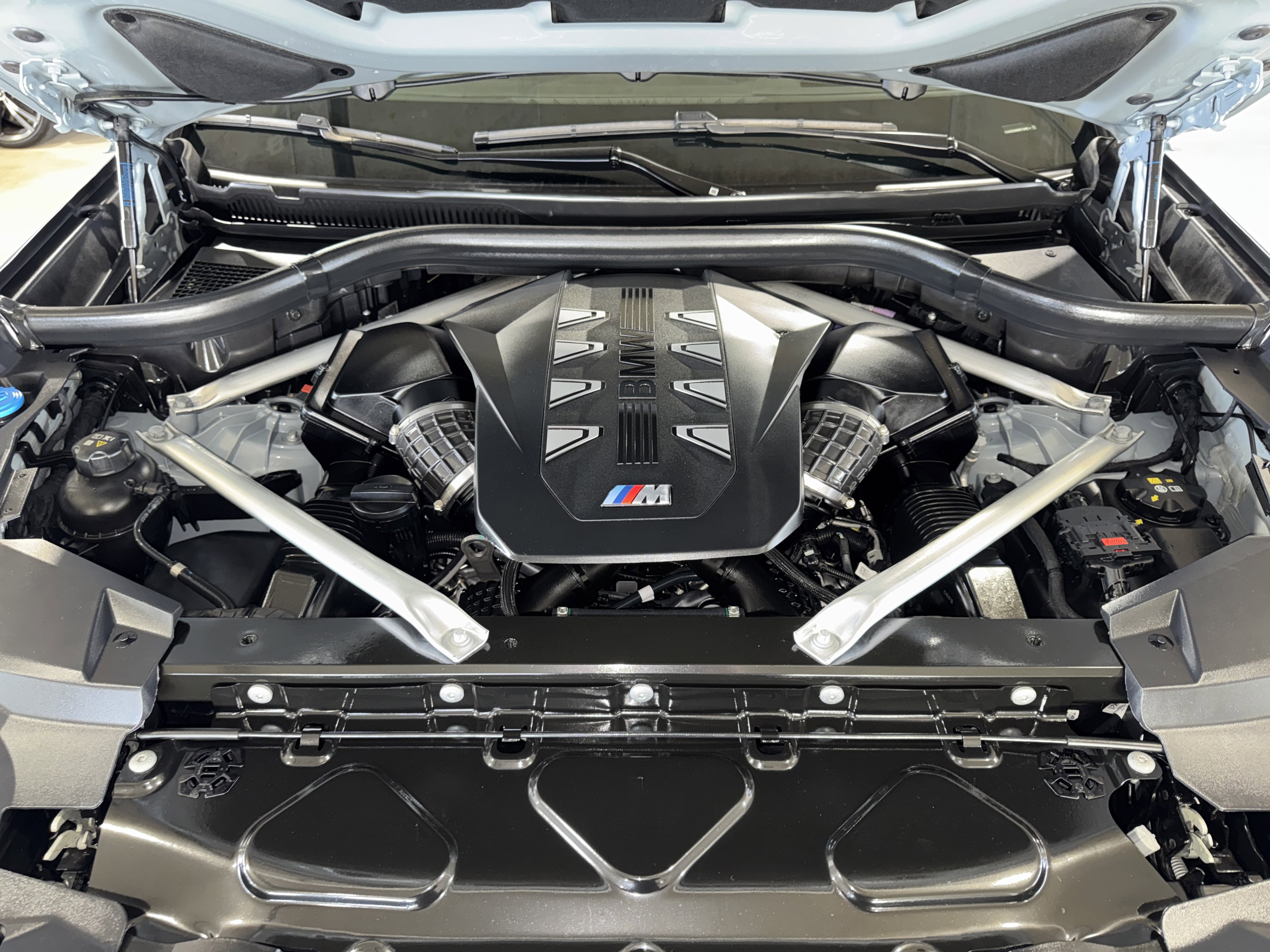 Used 2024 BMW X6 M60i image 35