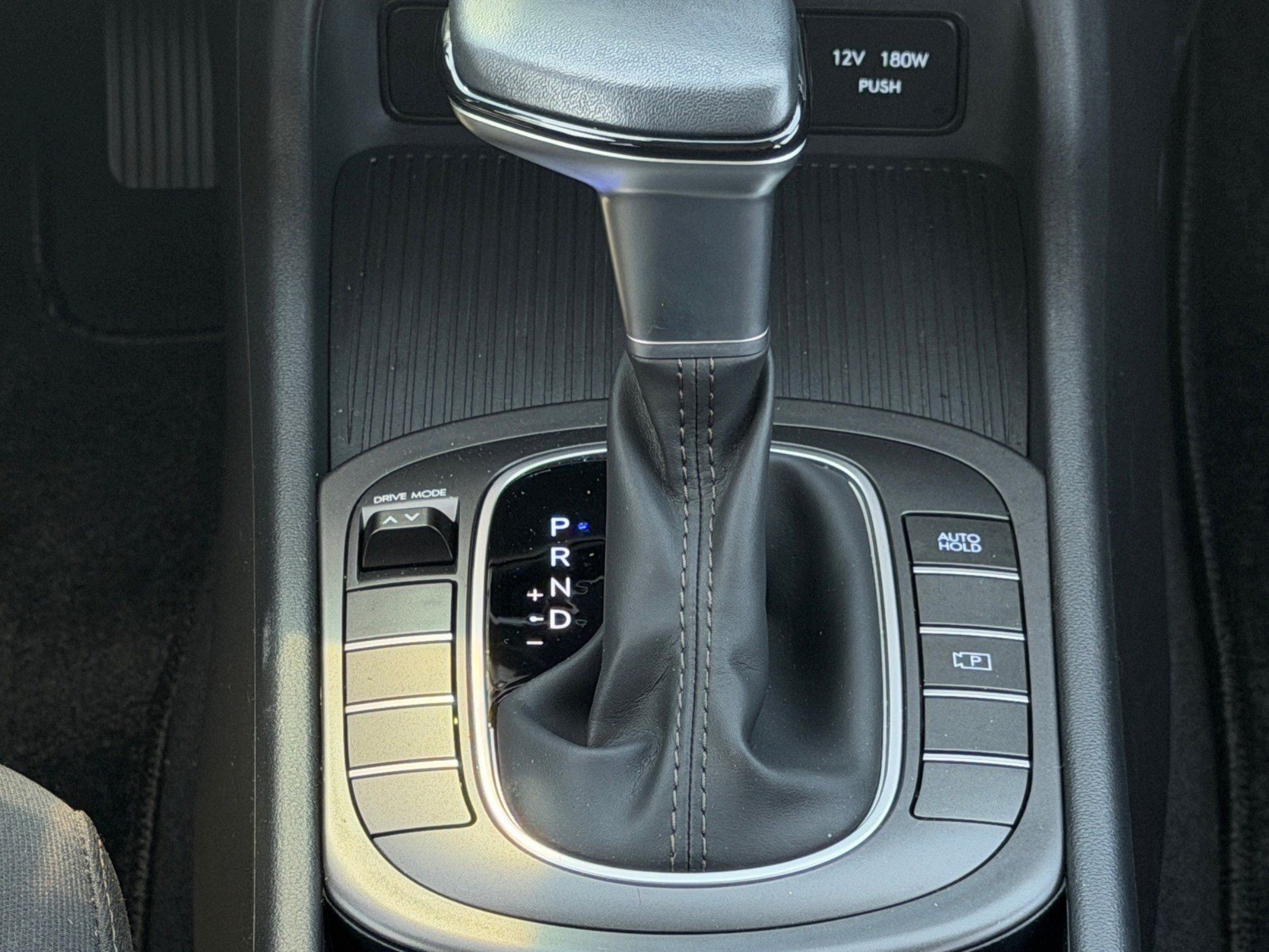 Used 2025 Hyundai Kona SEL FWD image 23