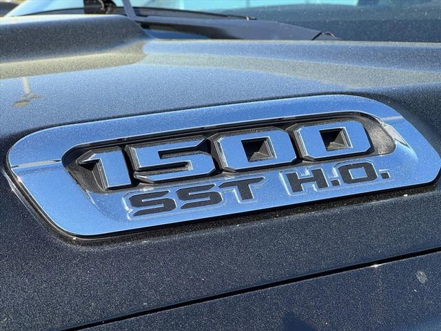 Used 2025 RAM 1500 Limited w/ Bed Utility Group image 9