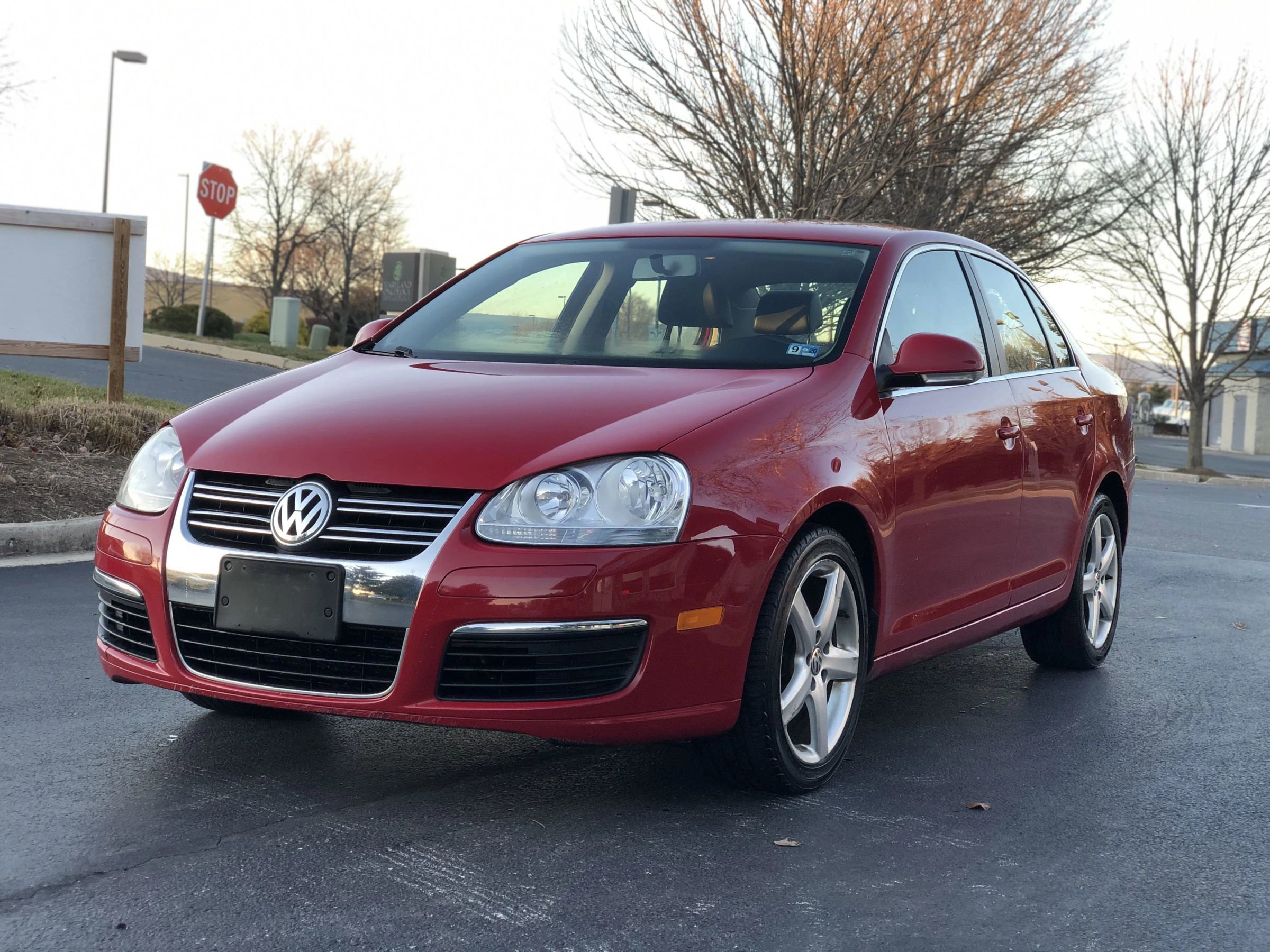 Used 2010 Volkswagen Jetta SE