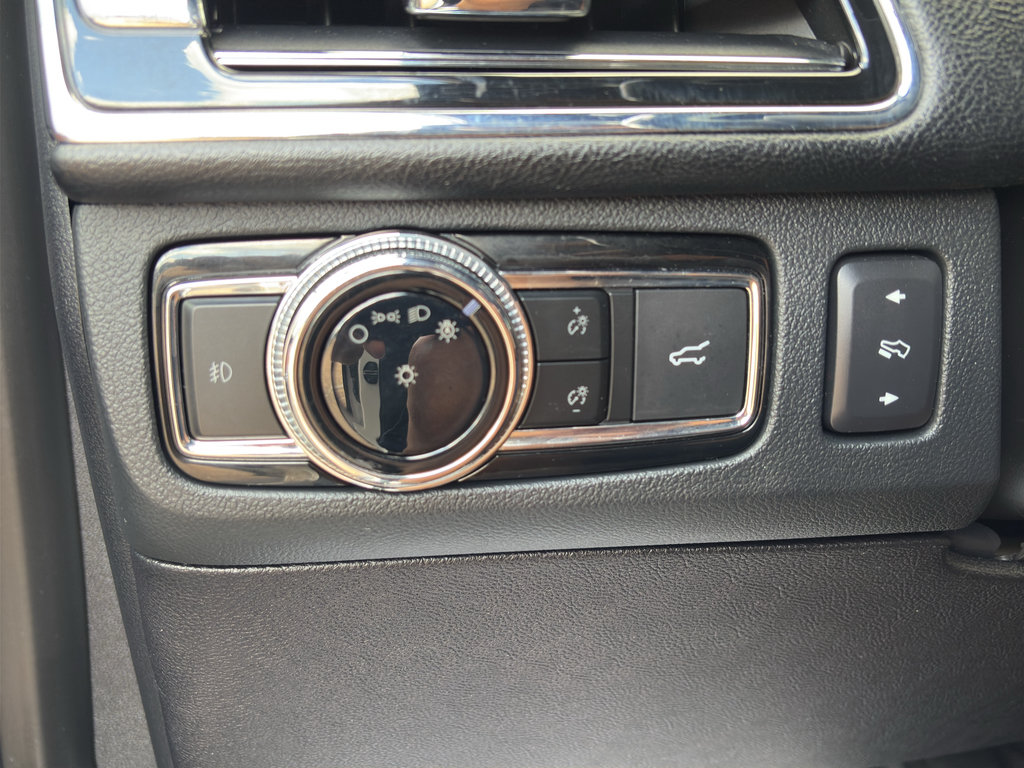 Used 2019 Lincoln Navigator Reserve w/ Cargo Package AWD/4WD image 35