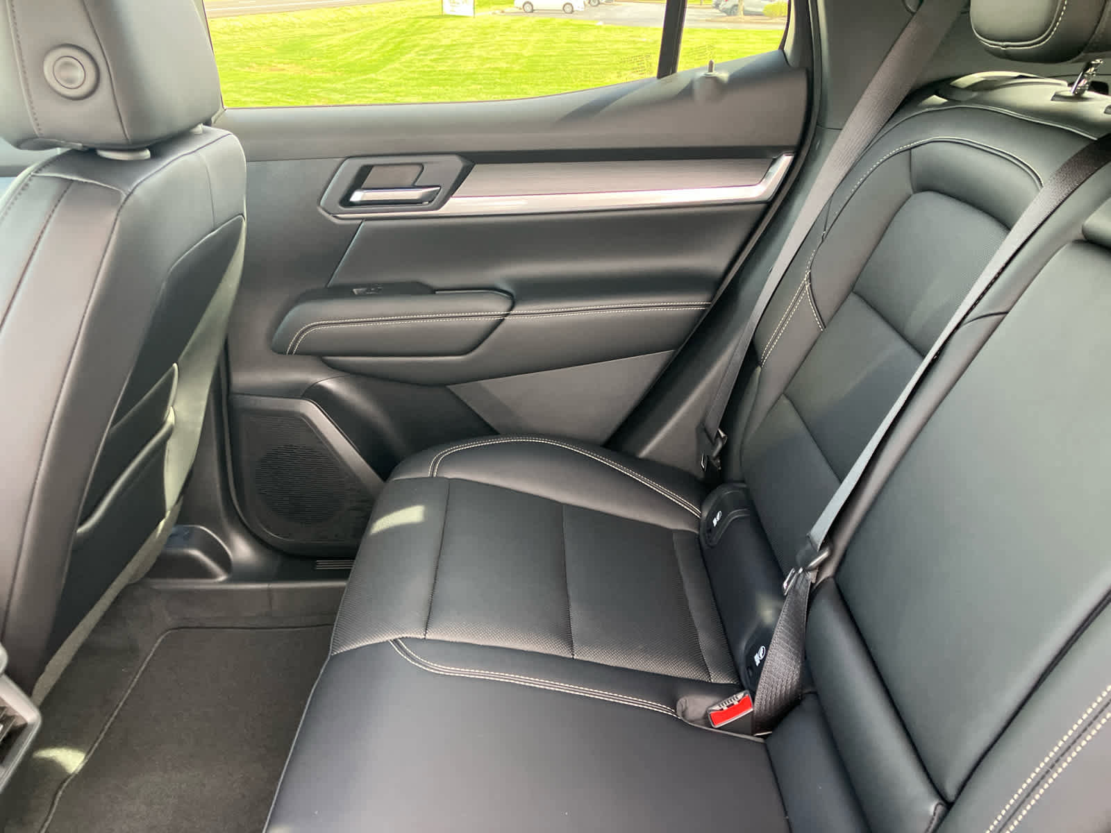 New 2026 GMC Terrain Elevation w/ Elevation Premium Package image 37