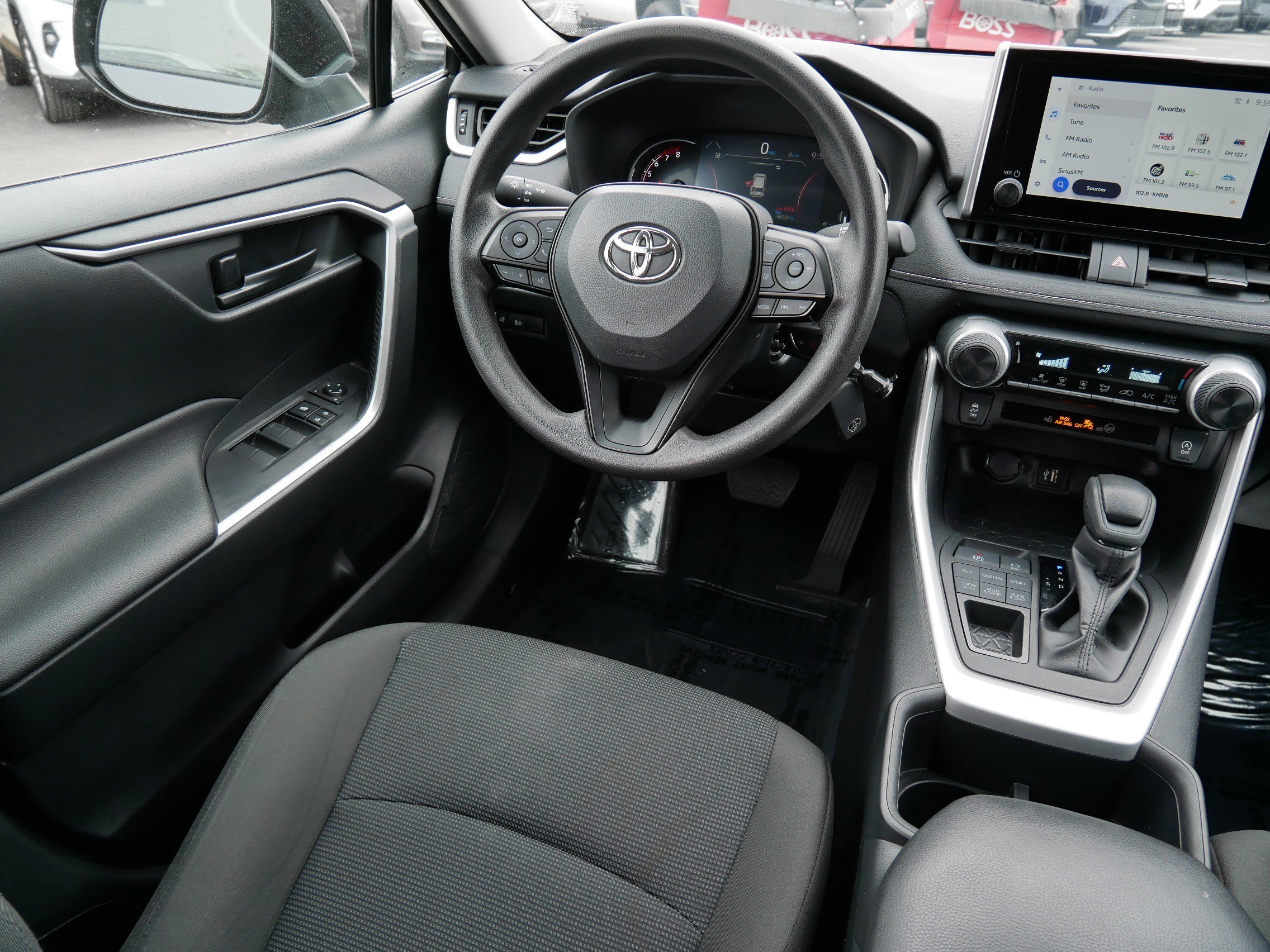 Certified 2024 Toyota RAV4 LE AWD/4WD image 9