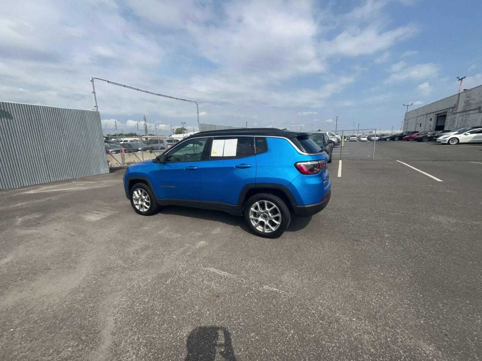 Used 2025 Jeep Compass Limited AWD/4WD image 10