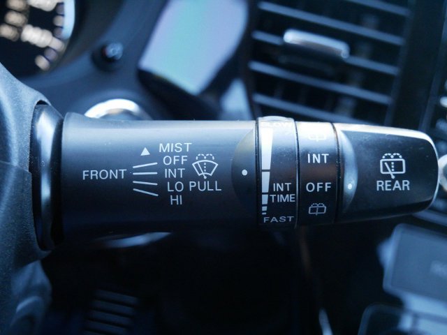Used 2016 Mitsubishi Outlander SEL AWD/4WD image 22