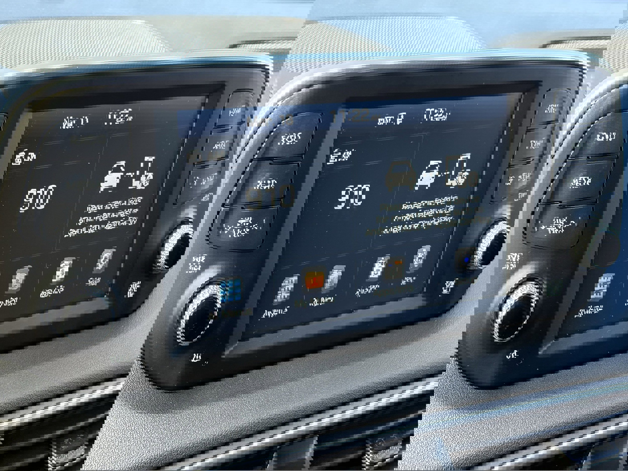 Used 2019 Hyundai Santa Fe SEL image 24