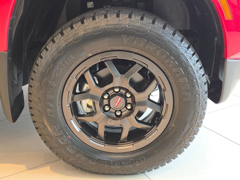 New 2025 Nissan Frontier SV w/ SV Convenience Package AWD/4WD image 5