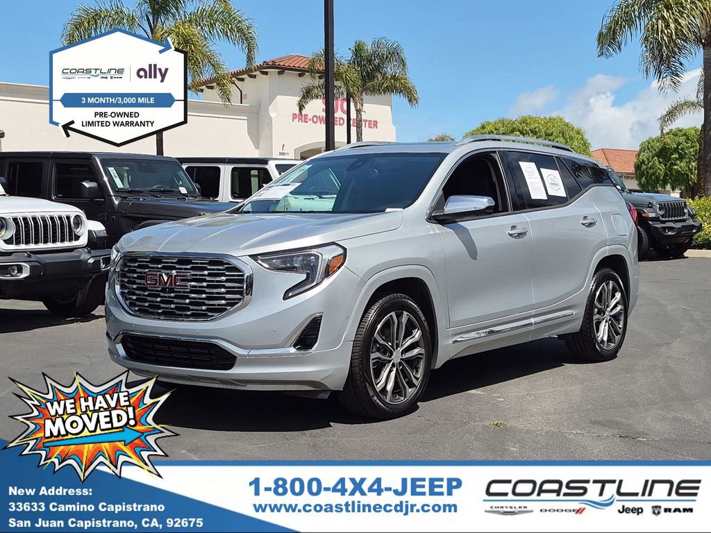 Used 2020 GMC Terrain Denali w/ Denali Premium Package AWD/4WD image 1