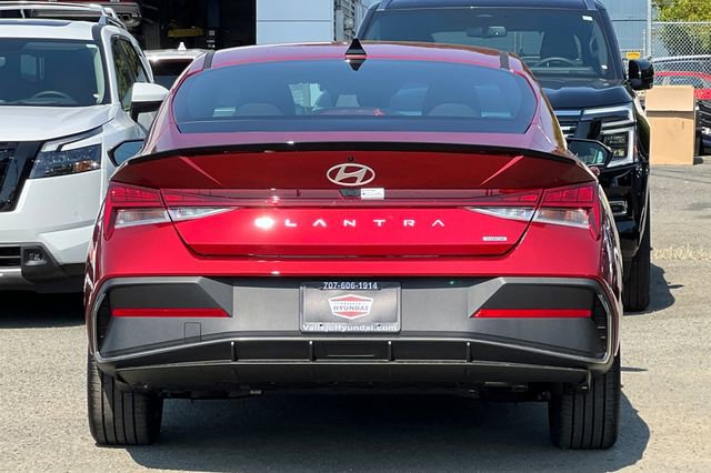 New 2025 Hyundai Elantra SEL image 7