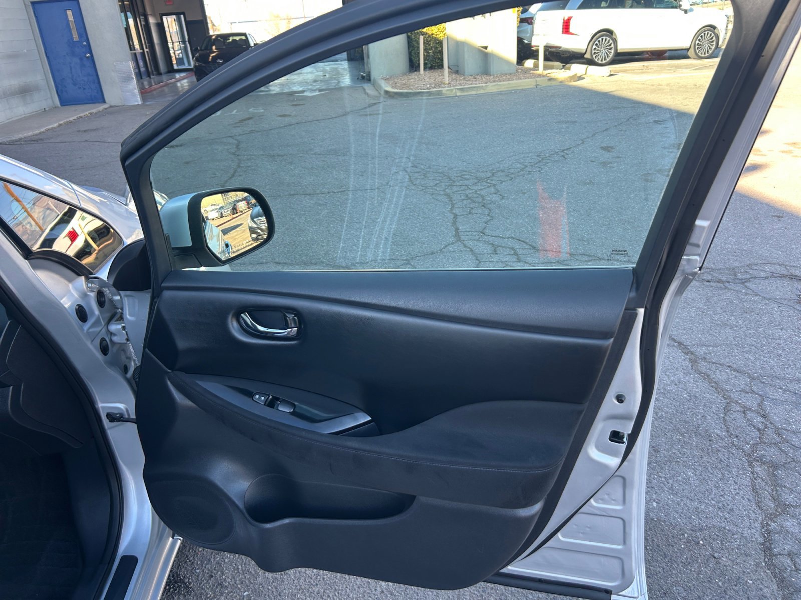 Used 2016 Nissan Leaf SV image 34