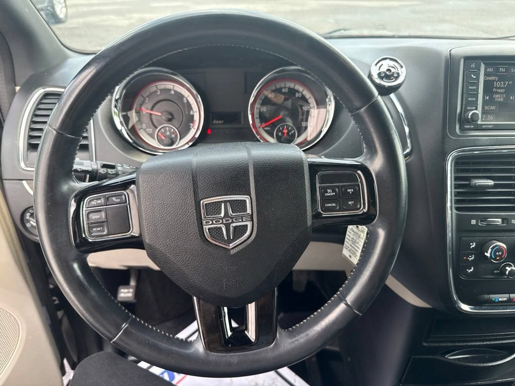 Used 2017 Dodge Grand Caravan SXT FWD image 15