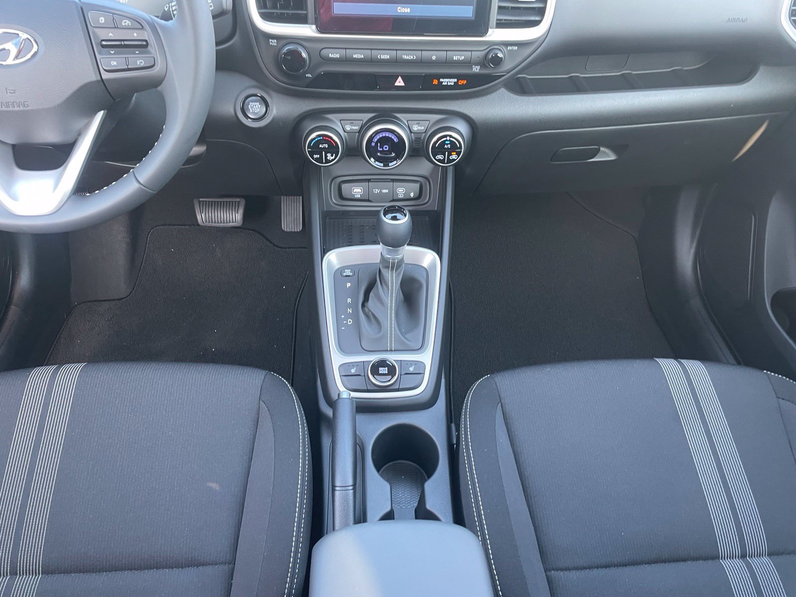 New 2026 Hyundai Venue SEL FWD image 17