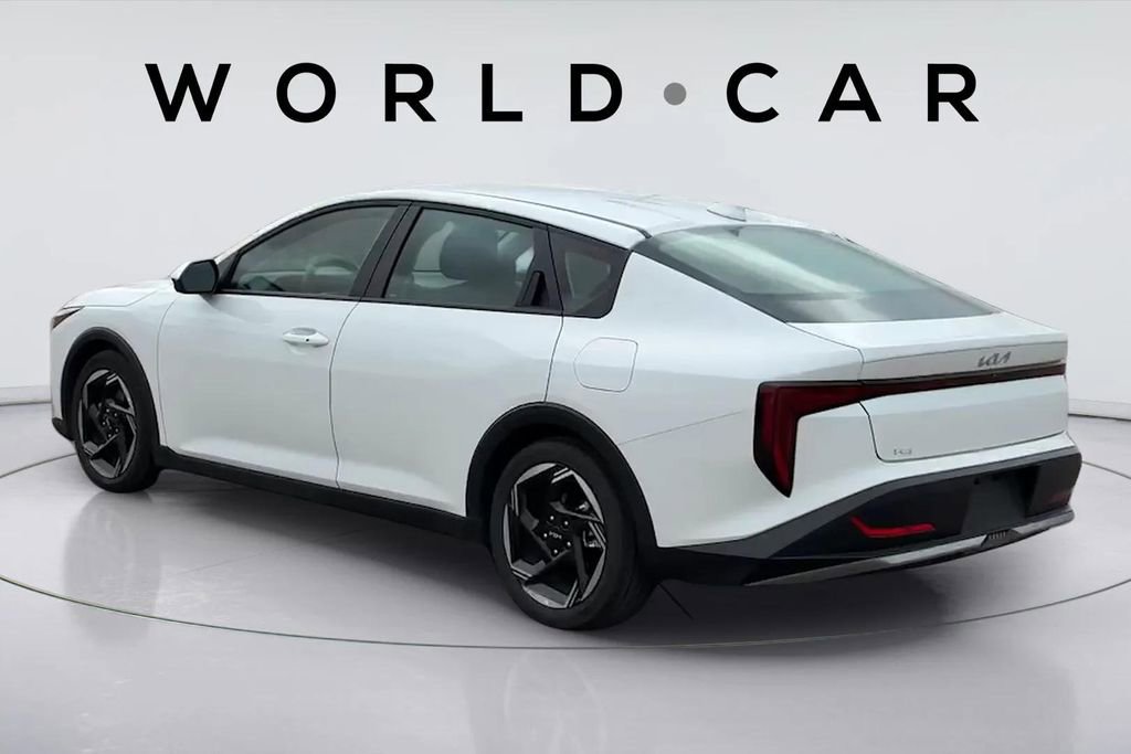 Certified 2025 Kia K4 EX FWD image 10