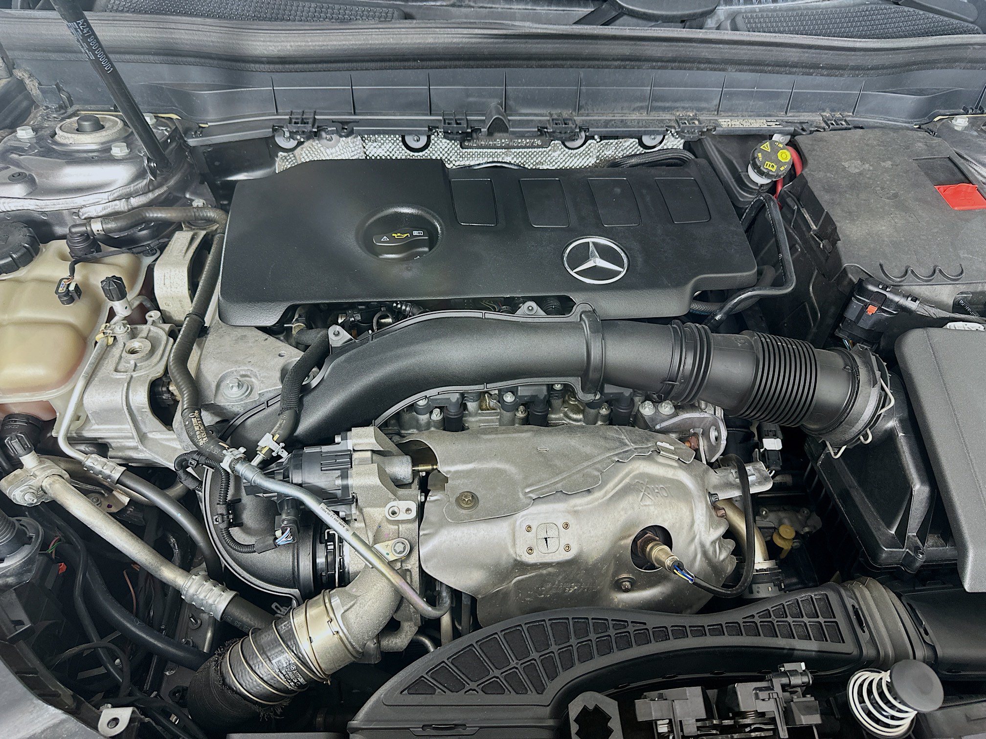 Used 2023 Mercedes-Benz GLB 250 4MATIC image 36