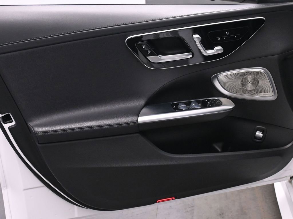 Used 2023 Mercedes-Benz C 300 4MATIC Sedan image 13