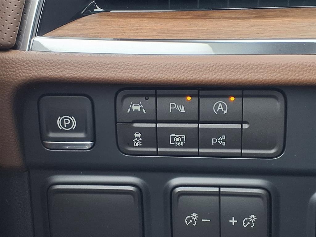 New 2026 Chevrolet Suburban High Country image 10