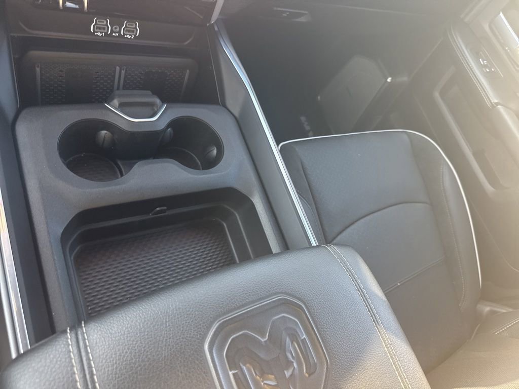 Used 2025 RAM 2500 Laramie AWD/4WD image 19