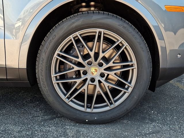 New 2026 Porsche Cayenne AWD/4WD image 12