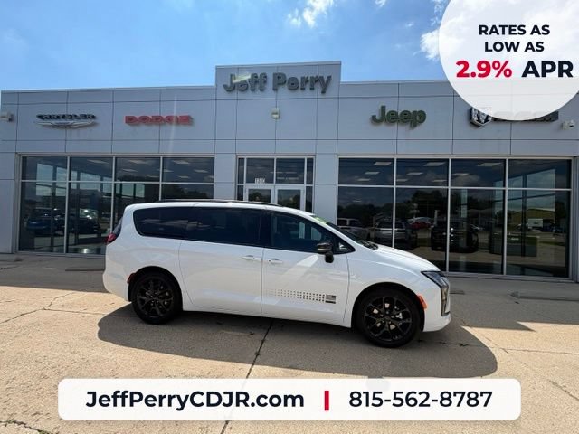 New 2027 Chrysler Pacifica Select