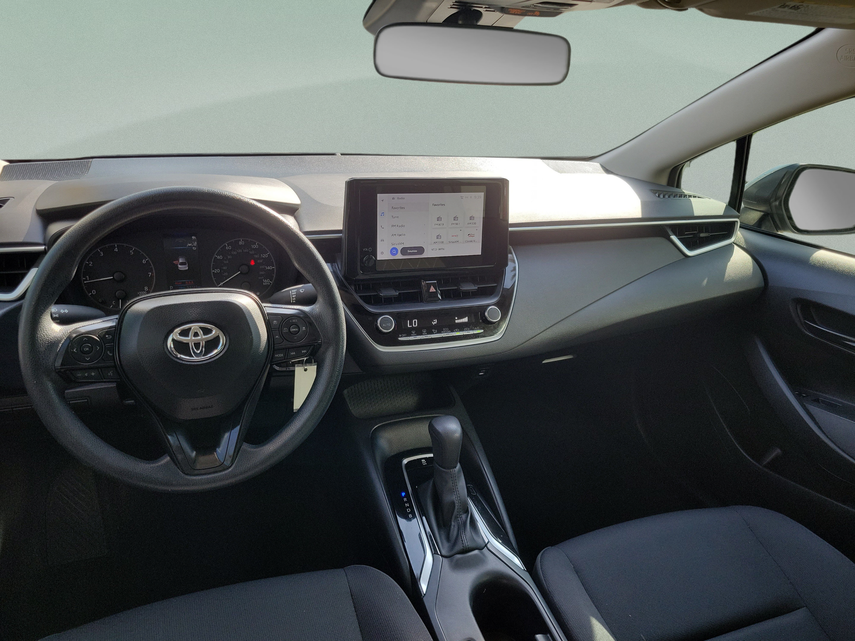 Used 2024 Toyota Corolla LE FWD image 26