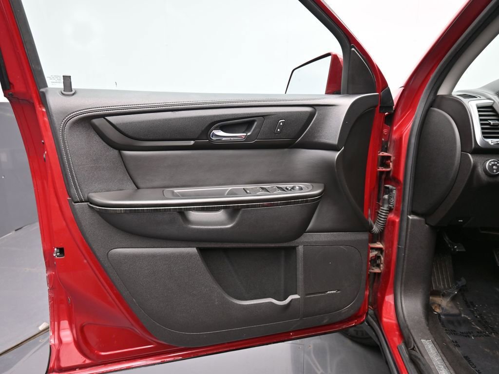 Used 2013 GMC Acadia SLT image 30