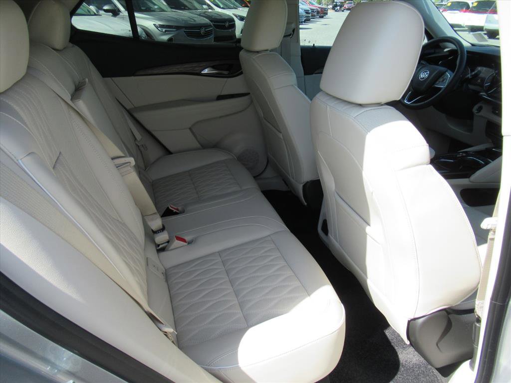 Used 2023 Buick Envision Avenir image 33