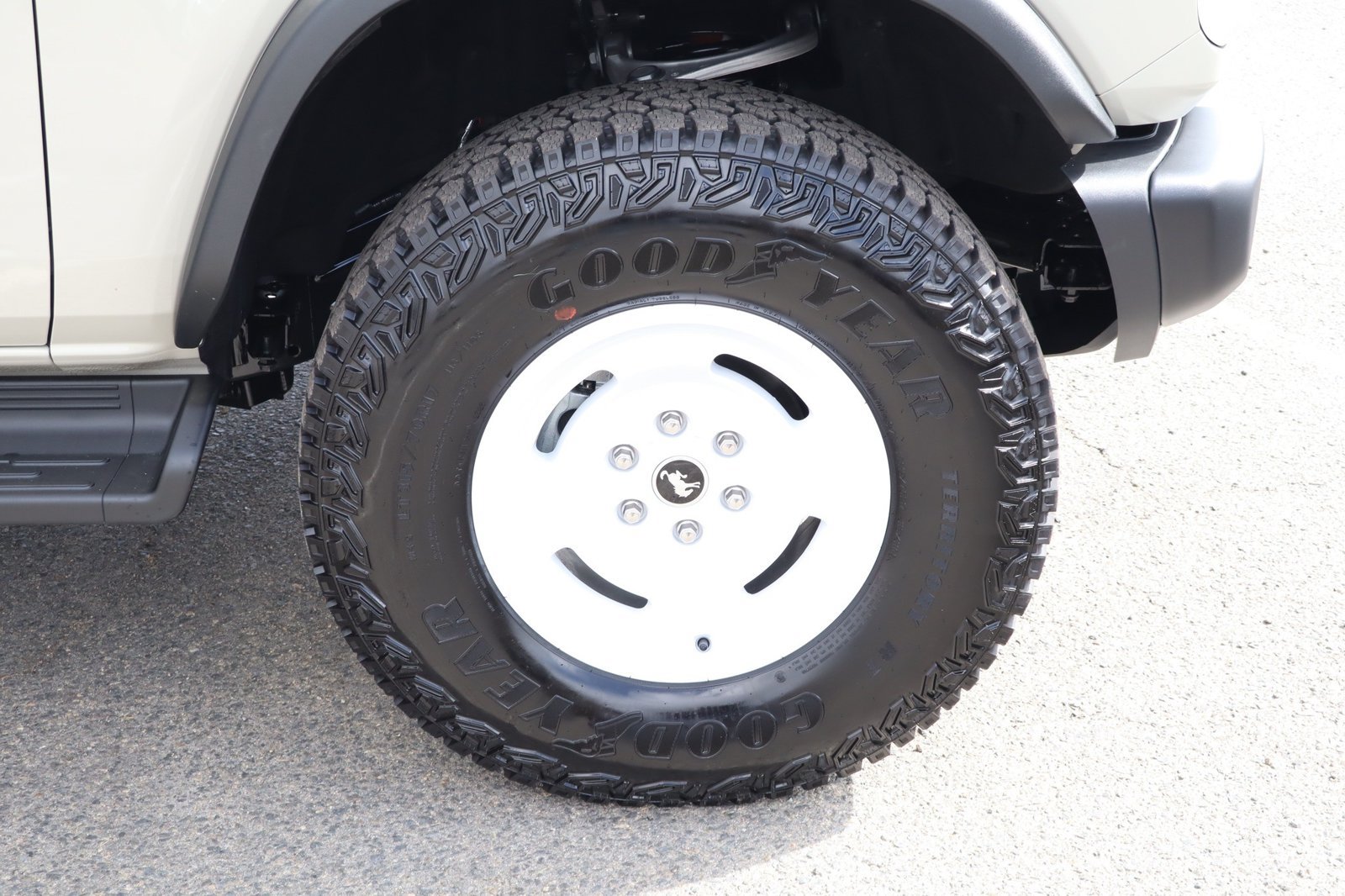 New 2026 Ford Bronco Heritage Edition AWD/4WD image 10