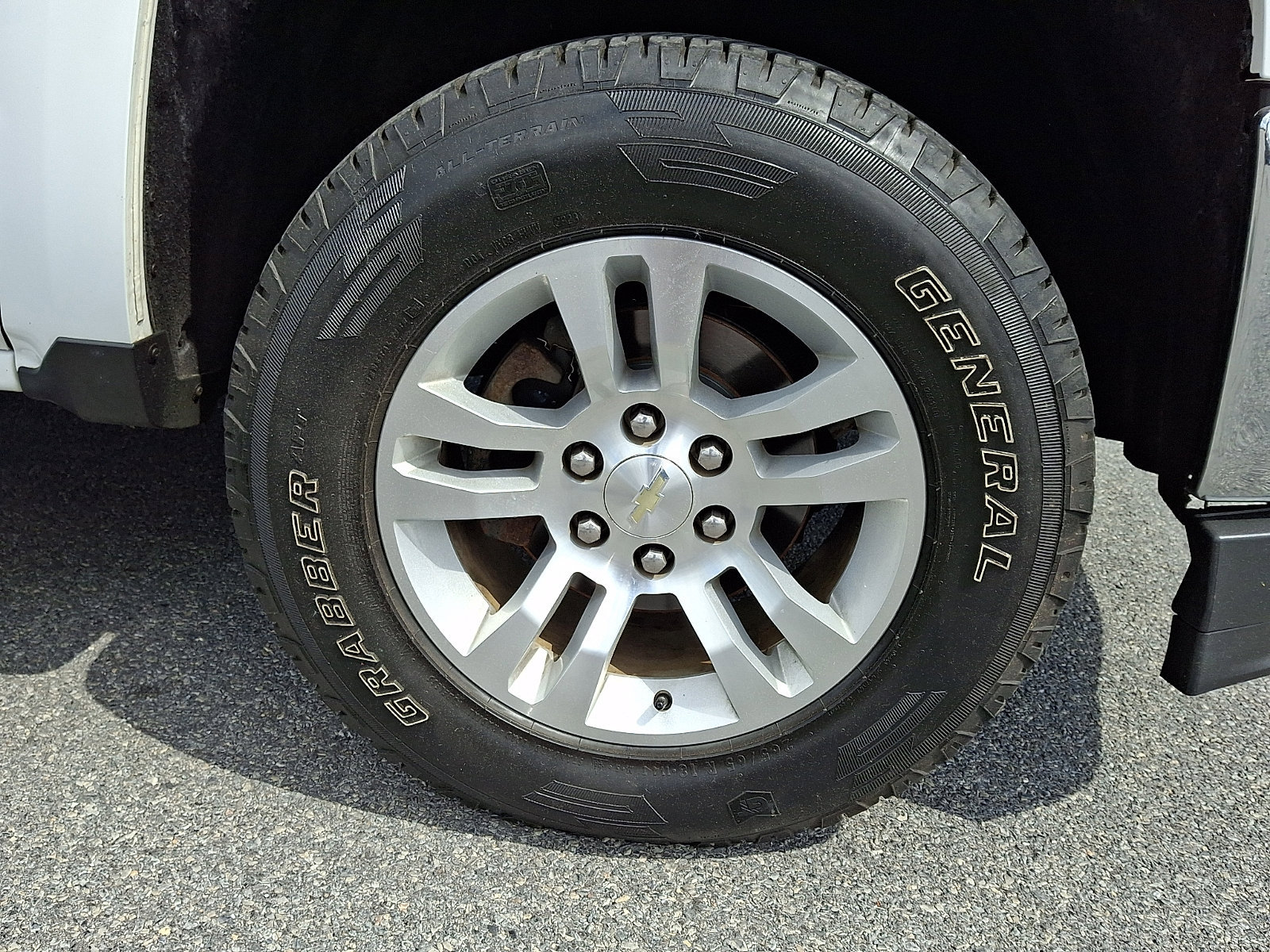 Used 2018 Chevrolet Silverado 1500 LT w/ All Star Edition AWD/4WD image 8