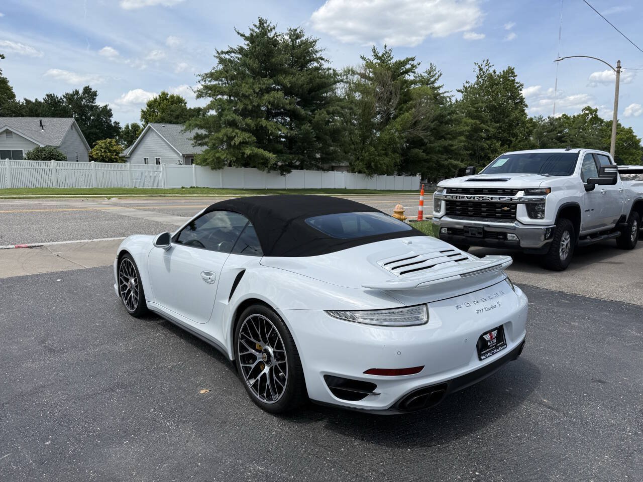 Used 2015 Porsche 911 Turbo S AWD/4WD image 18