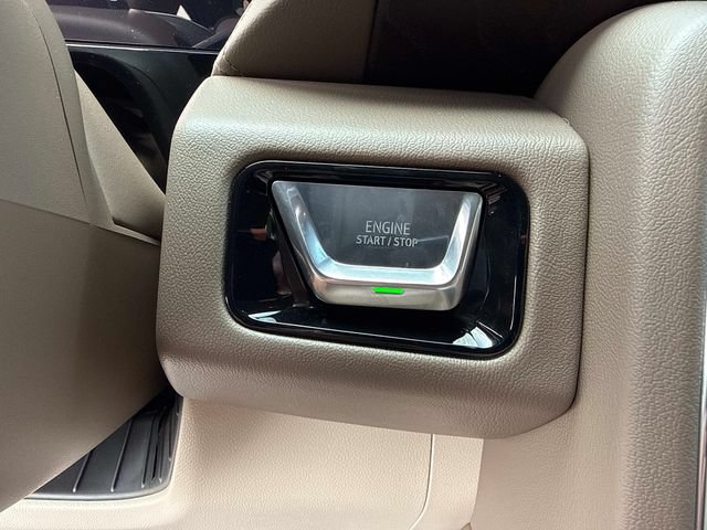 New 2026 GMC Yukon XL Denali w/ Denali Reserve Package AWD/4WD image 32