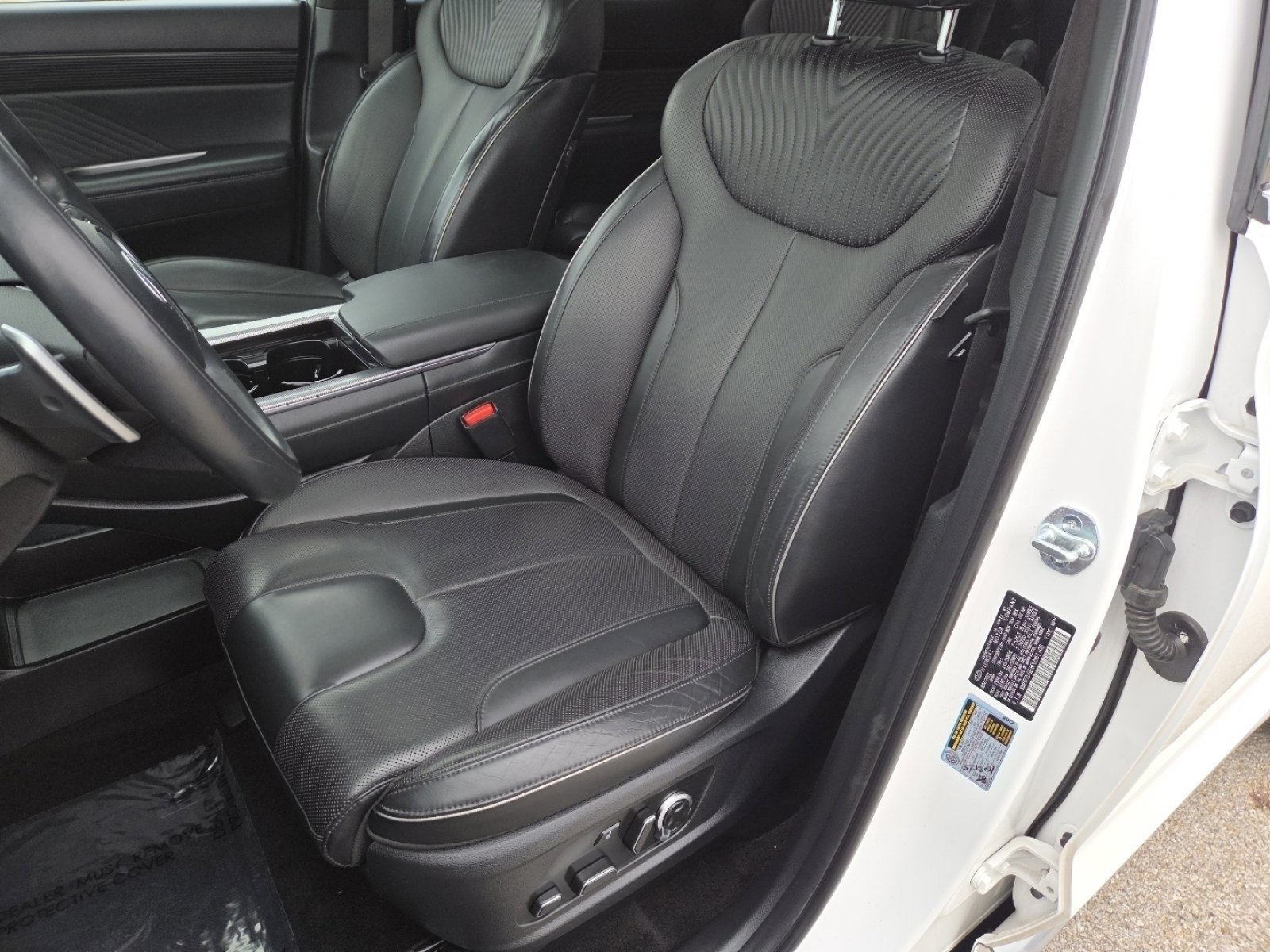 Used 2023 Hyundai Palisade Calligraphy image 26