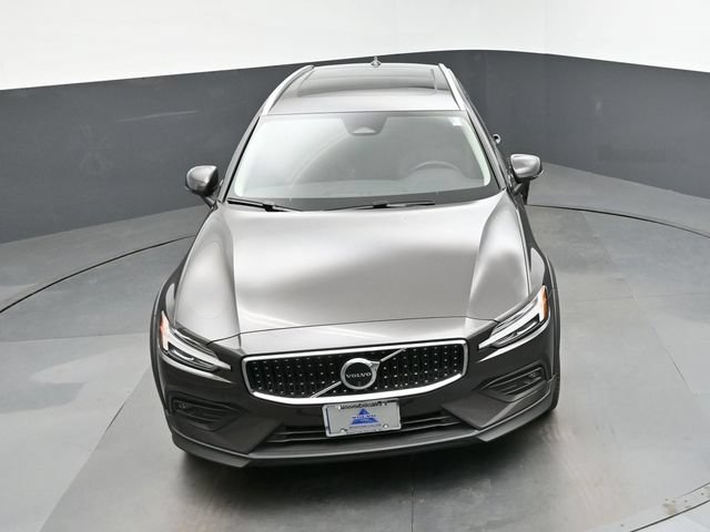 Used 2025 Volvo V60 B5 Cross Country Plus AWD/4WD image 40