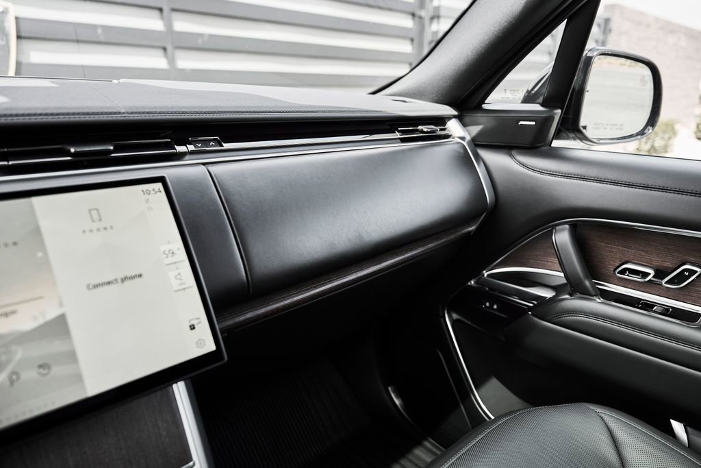 Used 2025 Land Rover Range Rover Long Wheelbase SE image 74