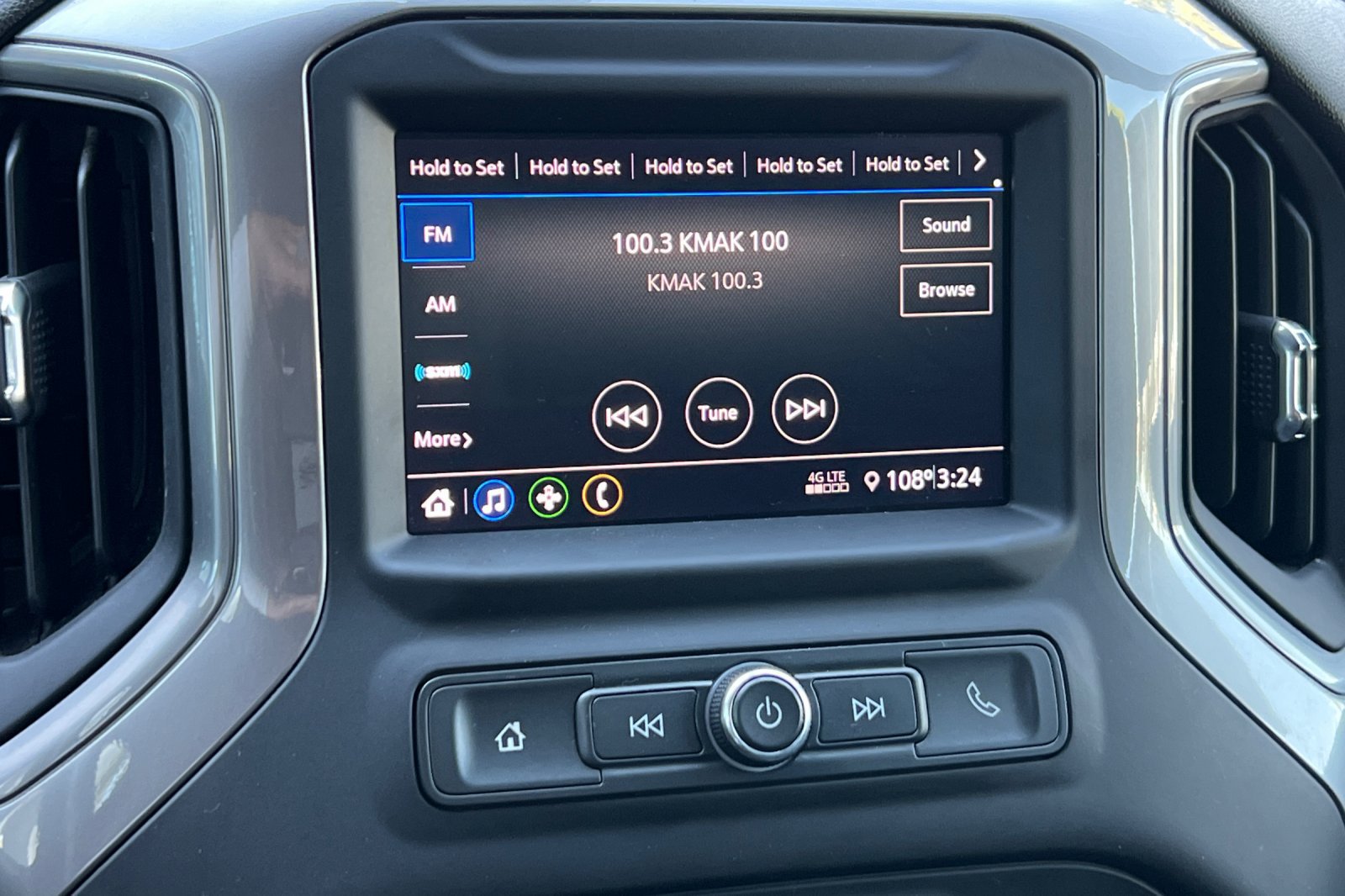 Used 2022 Chevrolet Silverado 1500 Custom RWD image 24