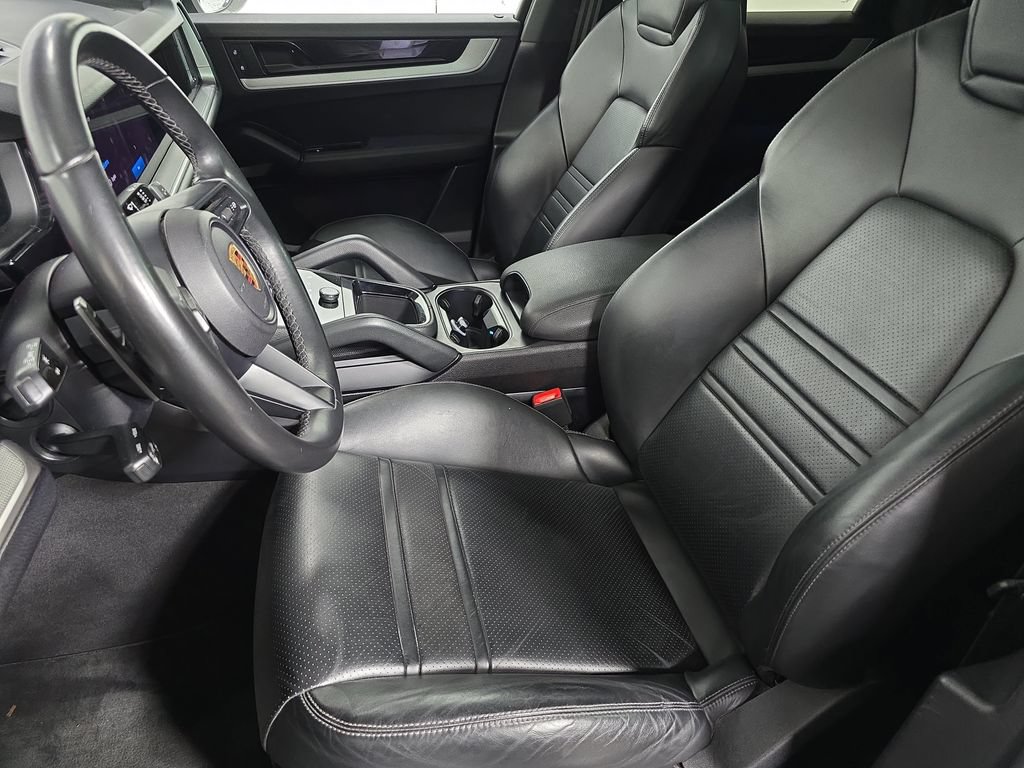 Certified 2024 Porsche Cayenne S AWD/4WD image 5