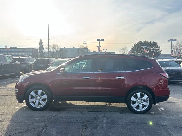 Used 2017 Chevrolet Traverse LT w/ Style and Technology Package image 8