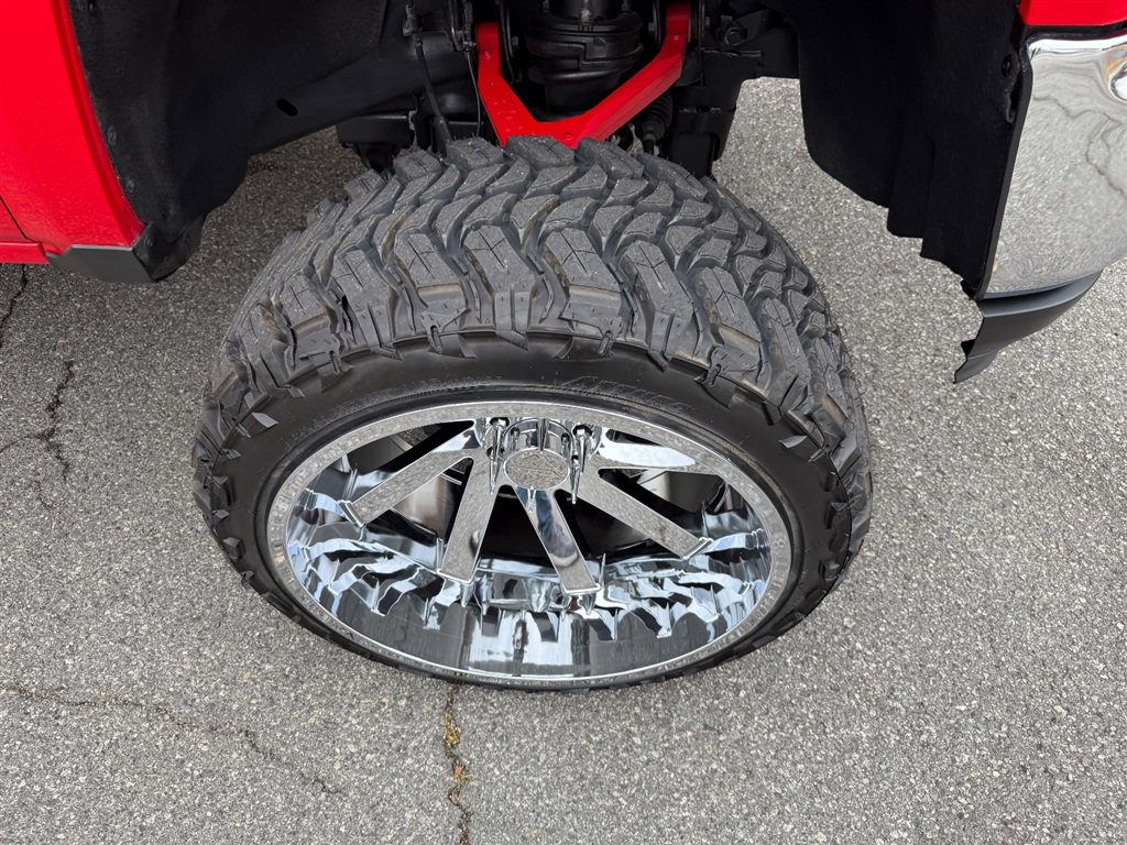 Used 2019 Chevrolet Silverado 1500 LT w/ All Star Edition image 37