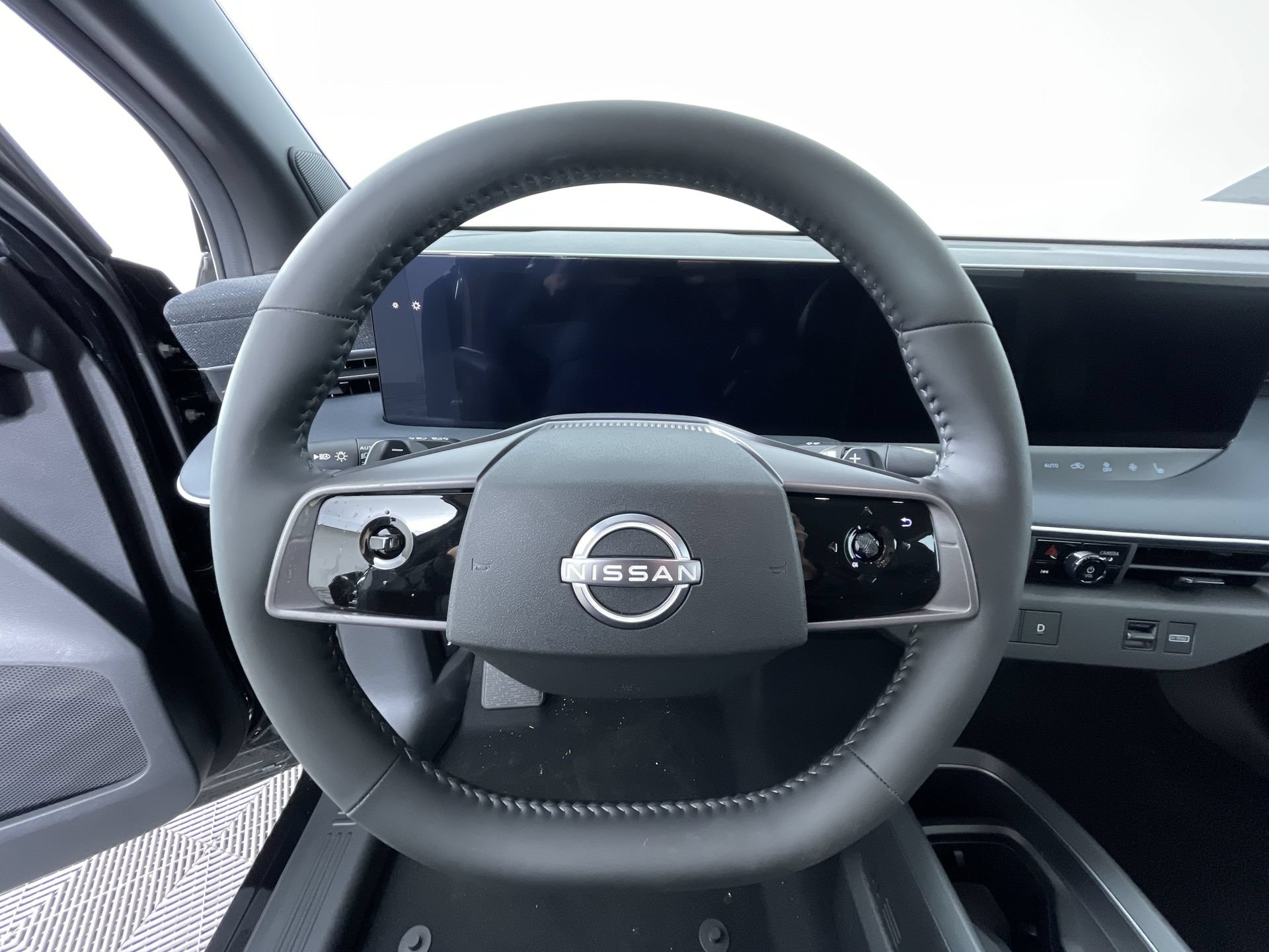 New 2026 Nissan Leaf SV+ FWD image 16