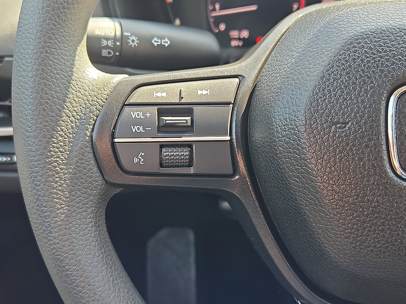 Used 2025 Honda Accord SE image 21