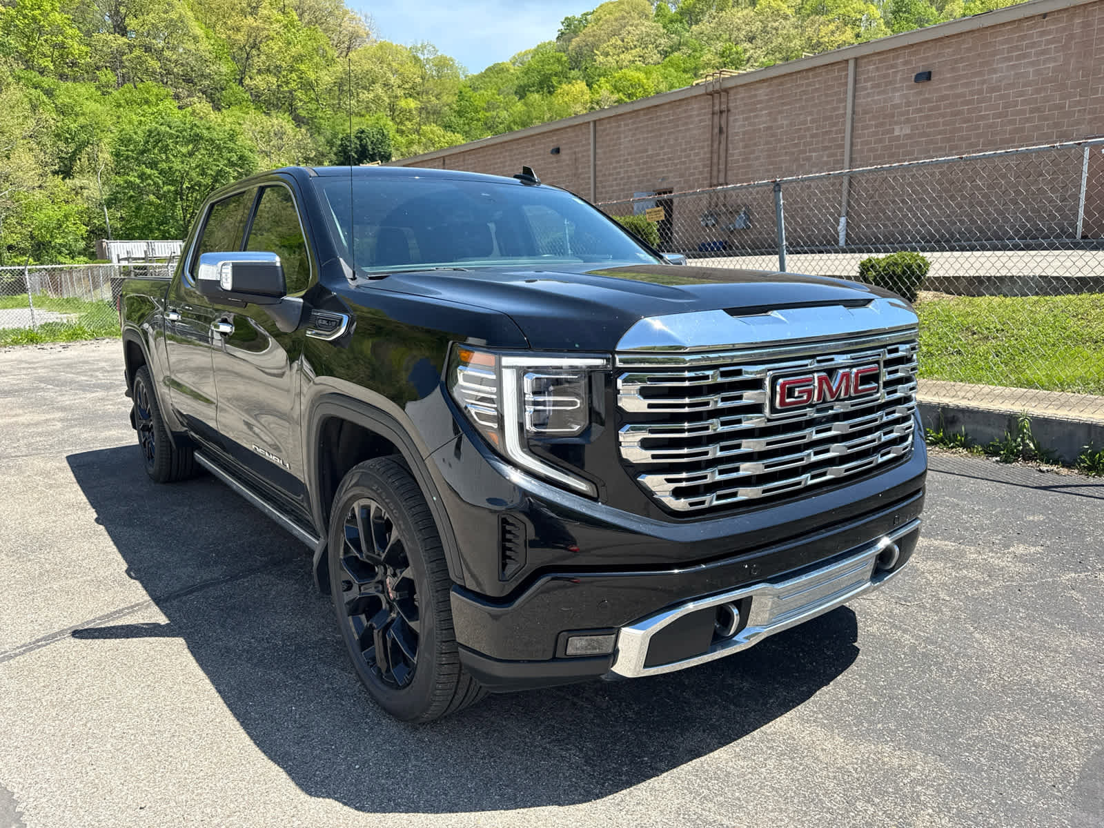 Used 2023 GMC Sierra 1500 Denali w/ Denali Reserve Package AWD/4WD image 10