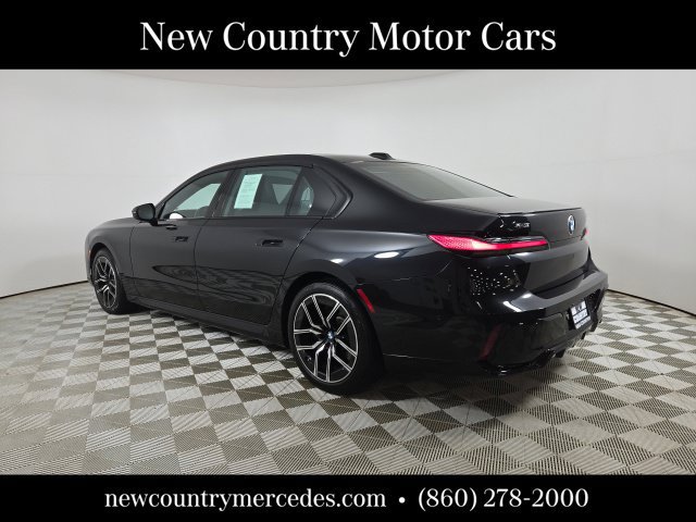 Used 2024 BMW 740i xDrive w/ M Sport Professional Package AWD/4WD image 5